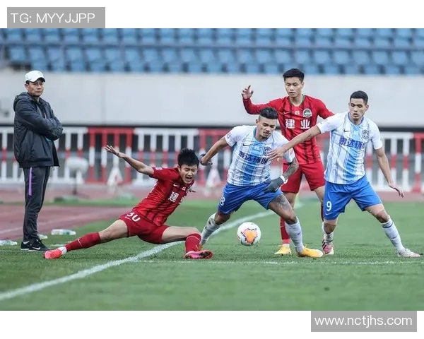 天津泰达足球队奋勇争先力争中超赛季佳绩展现球队新风貌